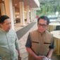 Ketua Komisi II DPRD Kabupaten Bandung Barat, Amung Makmur (kanan) didampingi anggota Komisi II DPRD KBB, Asep Sofyan (kiri), foto: Abdul Kholilulloh 