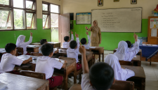 Ilustrasi kegiatan belajar mengajar siswa (foto: desain Abdul Kholilulloh)