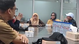Komisi IV DPRD Kabupaten Bandung Barat (KBB) melakukan inspeksi mendadak (sidak) ke pabrik kapur PT Kurnia Artha Pratiwi di Jalan Raya Pamucatan KM 22, Padalarang, Desa Ciburuy, Kecaman Padalarang.