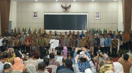 Rapat Koordinasi Program Pencegahan Korupsi Monitoring Controlling for Surveillance (MCSP) bersama Gubernur Jawa Barat Dedi Mulyadi (foto: istimewa)
