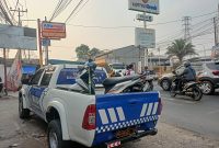 Kecelakaan maut terjadi di Jalan Raya Padalarang-Bandung, Desa Kertajaya, Kecamatan Padalarang, Kabupaten Bandung Barat (KBB), Senin (31/8/2026) sekitar pukul 14.37 WIB. Foto: Abdul Kholilulloh