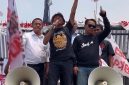Koordinator AMPB Supriyono alias Botok saat membacakan hasil audensi dengan pimpinan DPR RI di Senayan (foto: istimewa)