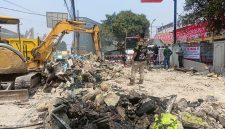 Kondisi panca pembokaran banglo di Jalan GA Manulang, kawasan Kampung Sudimampir, Kecamatan Padalarang KBB (foto: Abdul Kholilulloh)