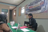Panitia membuka pendaftaran bakal calon anggota BPD Desa Padalarang (foto: Abdul Kholilulloh)