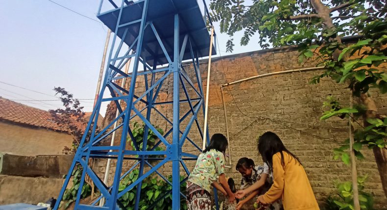 Warga Sukamulya Padalarang Kekeringan, Wakil Ketua DPRD KBB Pipih Supriati Bangun Sumur Bor 