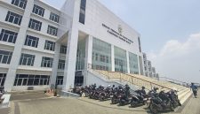 Delapan Fraksi DPRD KBB Desak Bupati Jeje Evaluasi Sekda Ade Zakir Delapan Fraksi DPRD KBB Desak Bupati Jeje Evaluasi Sekda Ade Zakir