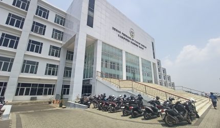 Delapan Fraksi DPRD KBB Desak Bupati Jeje Evaluasi Sekda Ade Zakir