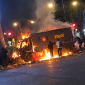 Aksi Demo Bandung Berujung Ricuh, Truk Polisi Jadi Sasaran Lemparan Massa
