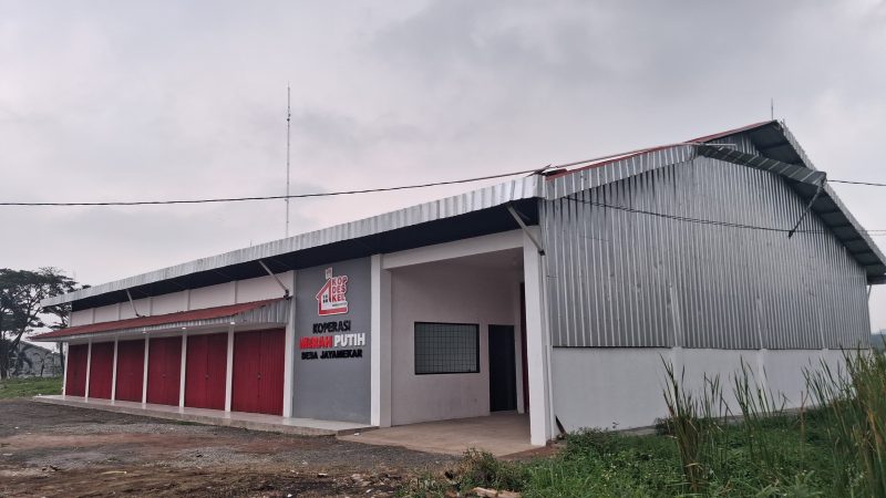 Baru Diresmikan Wamendagri Bima Arya, Dua Bangunan KDMP di Padalarang Rusak Diterjang Puting Beliung