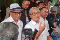 Wali Kota Farhan Siagakan Bandung Dua Hari, 11 Polisi Jadi Korban Kericuhan Demo Wali Kota Farhan Siagakan Bandung Dua Hari, 11 Polisi Jadi Korban Kericuhan Demo