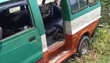 Angkot Terguling Usai Diarahkan Google Maps Via Jalur Ekstrem Sekecengek Batujajar KBB